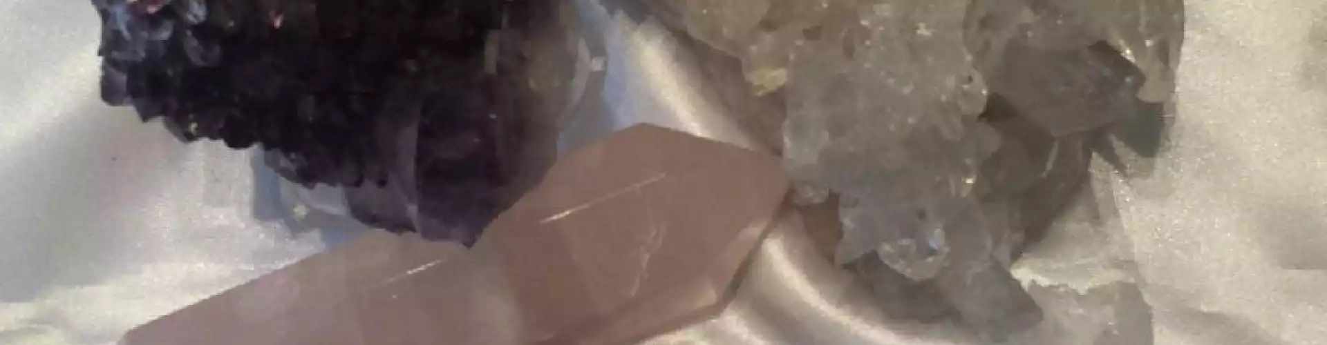 Beginners Guide to Crystals - Online Class by Helene Martz