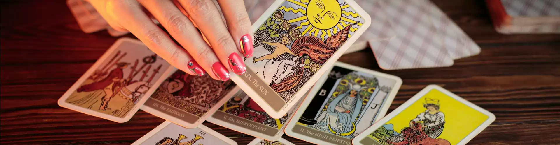 Lectura de Tarot Temporada Géminis - Online Class by Mary Haberski