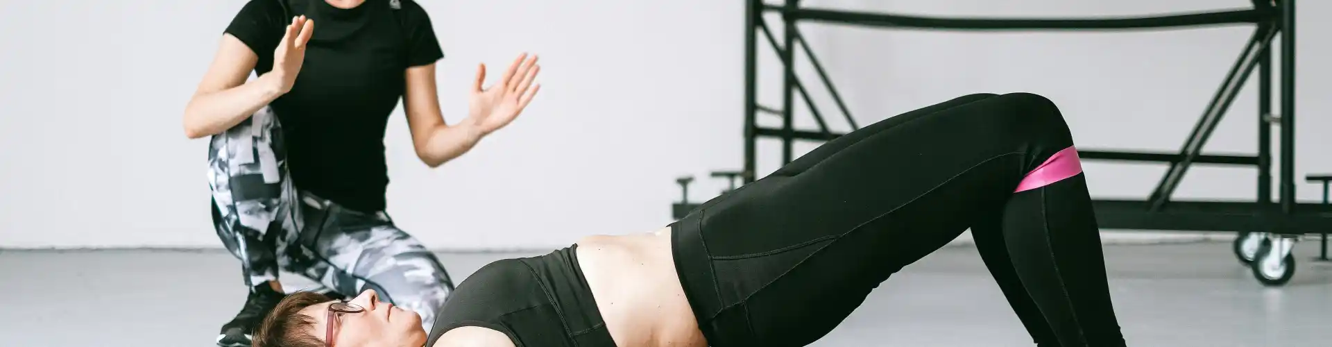 পেলভিক ওয়েলনেস যোগব্যায়াম - Online Class by Just Plain  Yoga