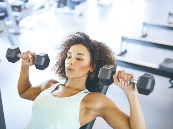 Latihan Ketahanan Tubuh dengan Dumbbell